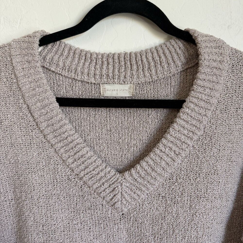 Altard State Beige Oversized V Neck Inside Out Hem Boucle Knit Pullover Sweater - Picture 6 of 15